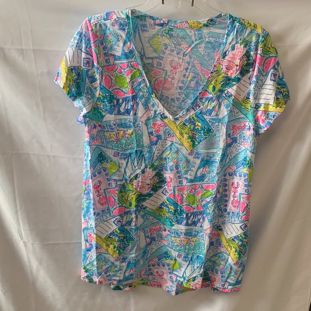 LILLY PULITZER Wish You Were Here V-Neck Tee Sz MEDIUM - Picture 2 of 4